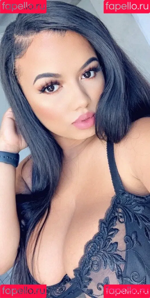 lailathebrat2 Onlyfans Photo Gallery 