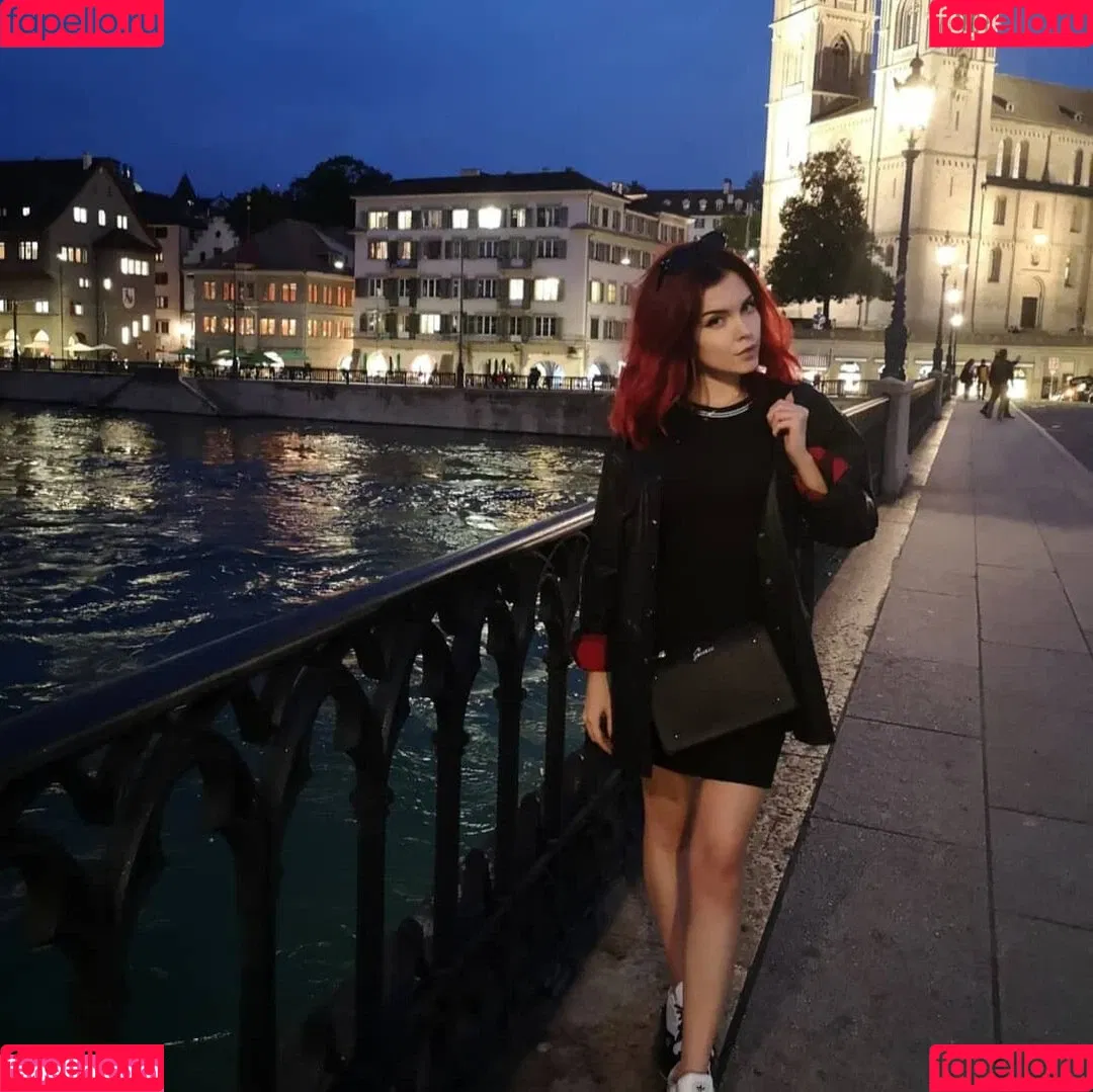 Sladkoslava Onlyfans Photo Gallery 