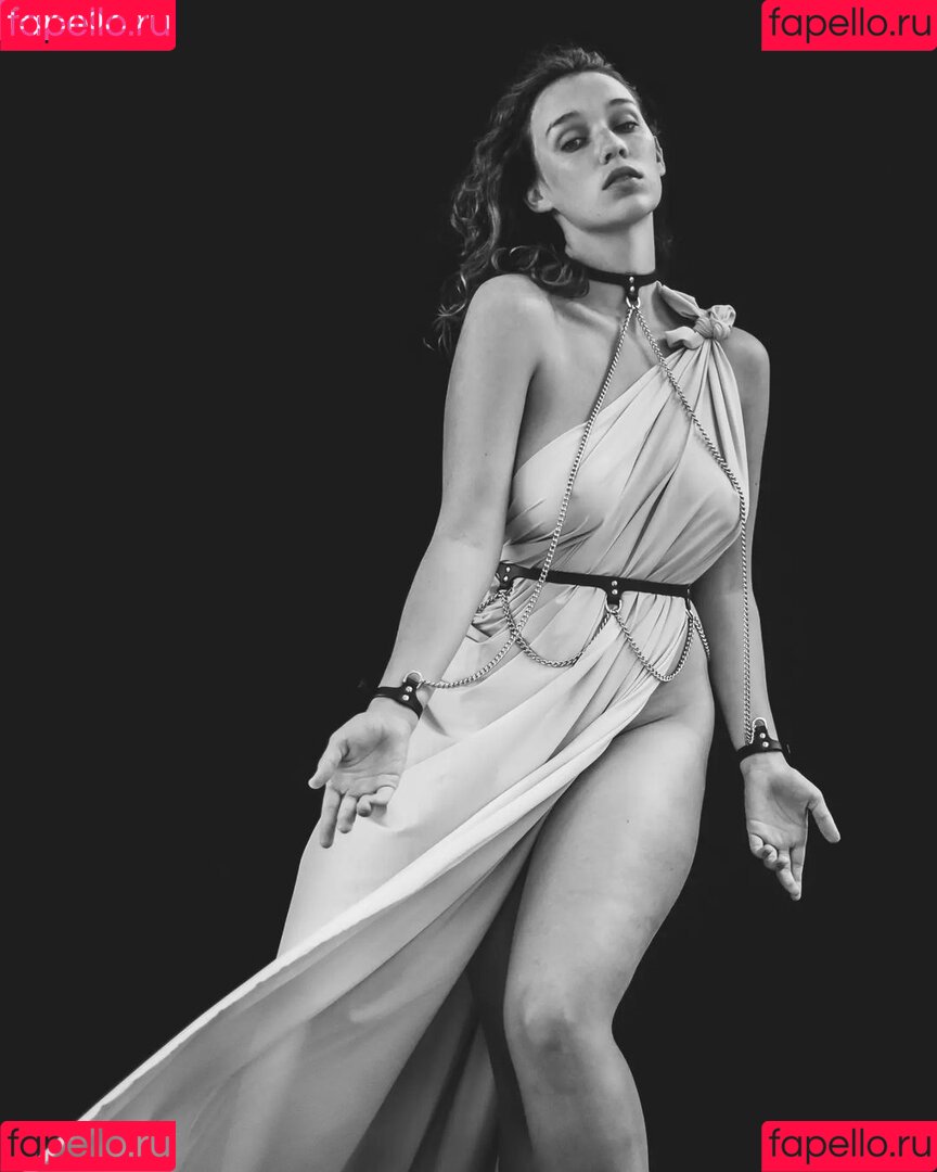 Noa The Model Onlyfans Photo Gallery 