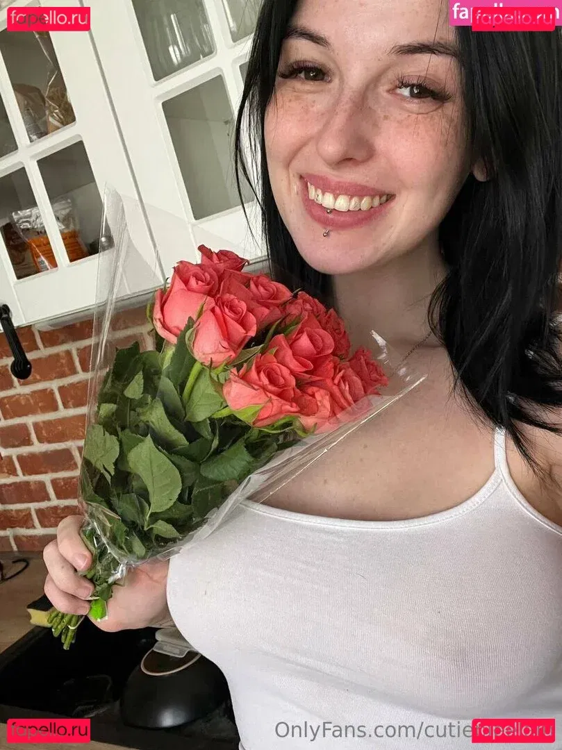 cutiepieelain Onlyfans Photo Gallery 