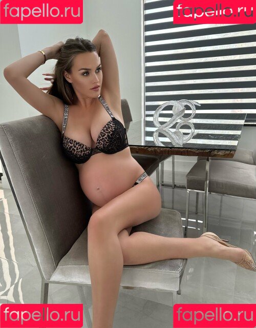 Laura Müller Onlyfans Photo Gallery 