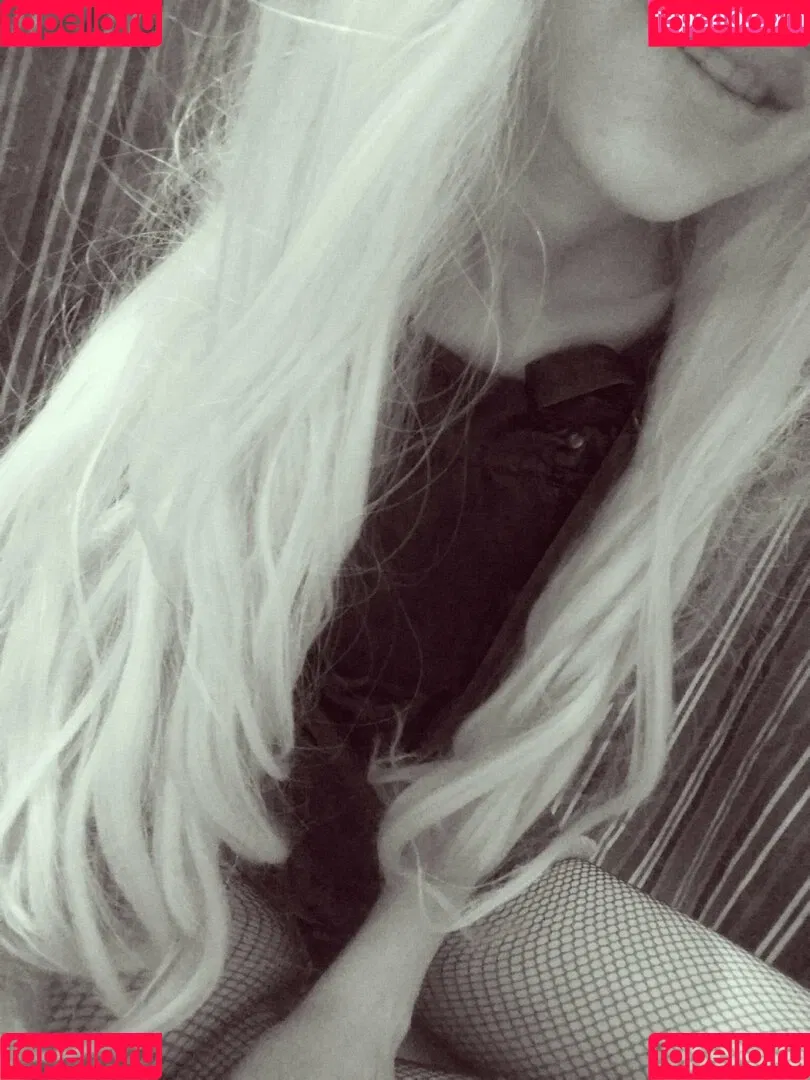 little_emo_kitten Onlyfans Photo Gallery 