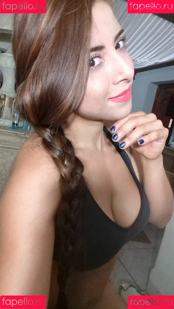 Elda De La Torre Onlyfans Photo Gallery 
