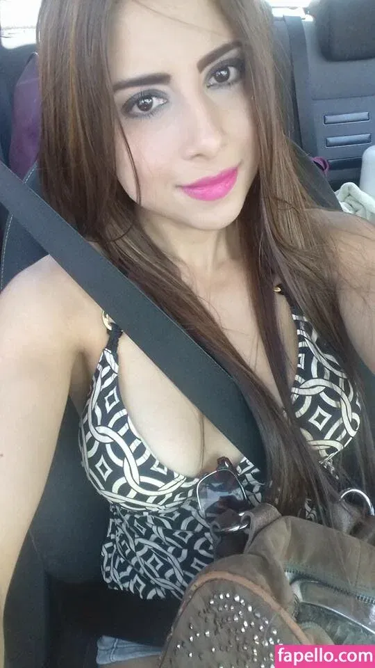 Elda De La Torre Onlyfans Photo Gallery 