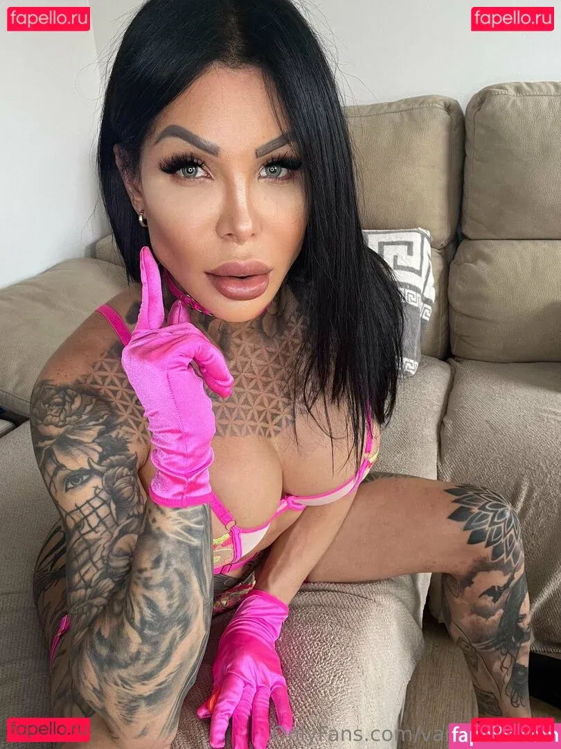 vanessajhons Onlyfans Photo Gallery 