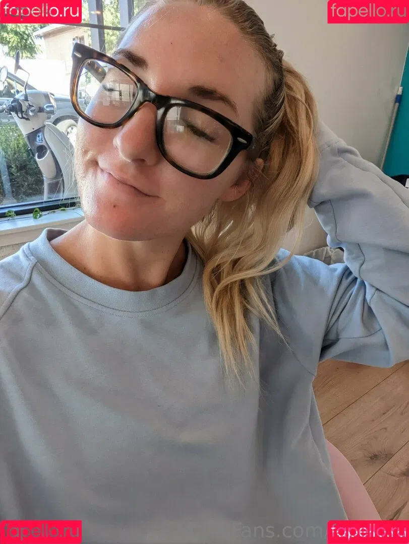 megnfit Onlyfans Photo Gallery 