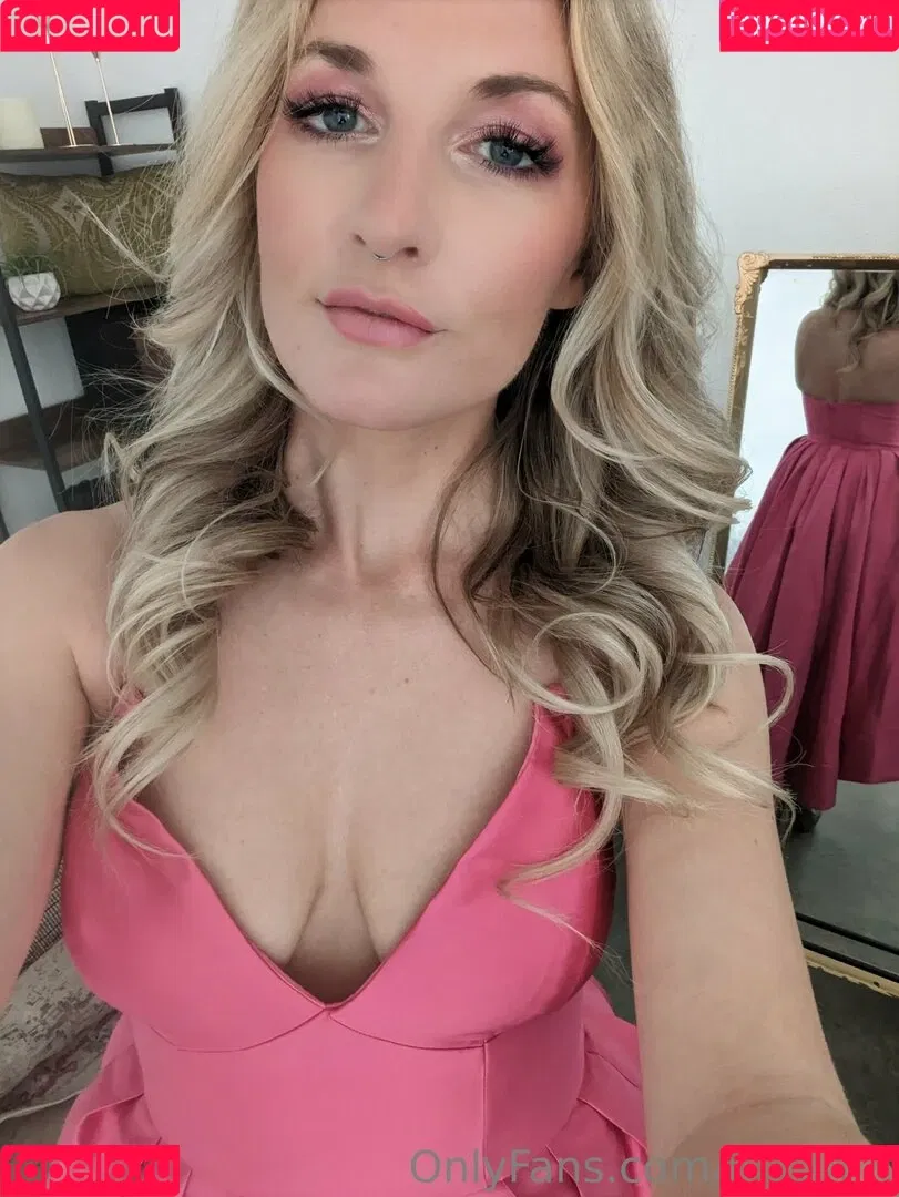 megnfit Onlyfans Photo Gallery 