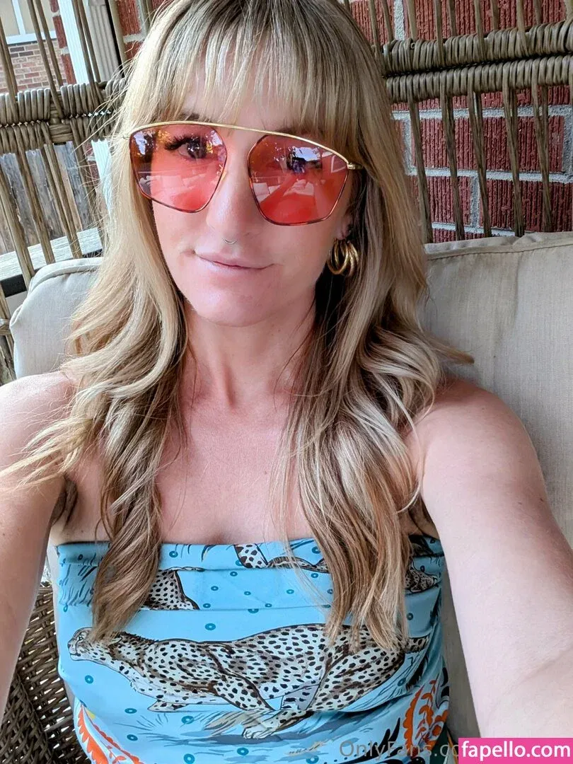 megnfit Onlyfans Photo Gallery 