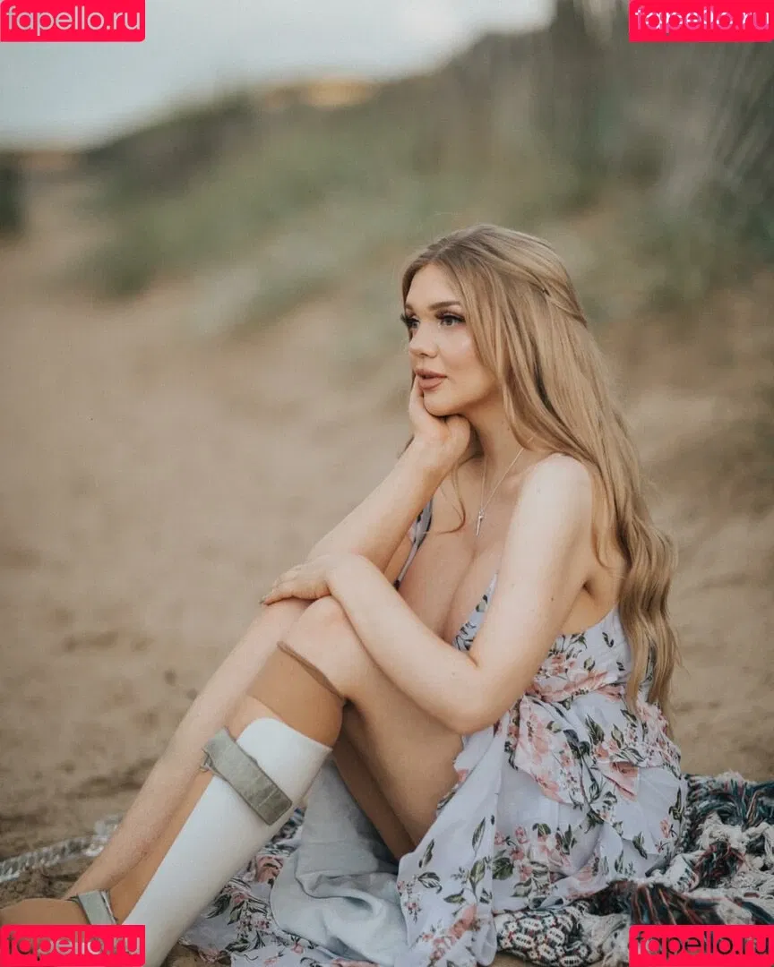 Lucy May Dawson Onlyfans Photo Gallery 