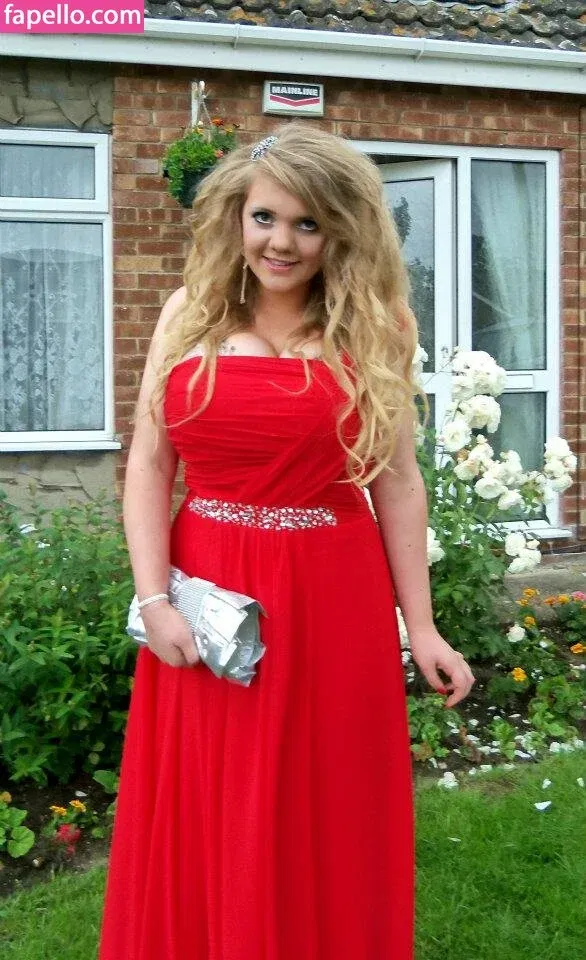 Lucy May Dawson Onlyfans Photo Gallery 