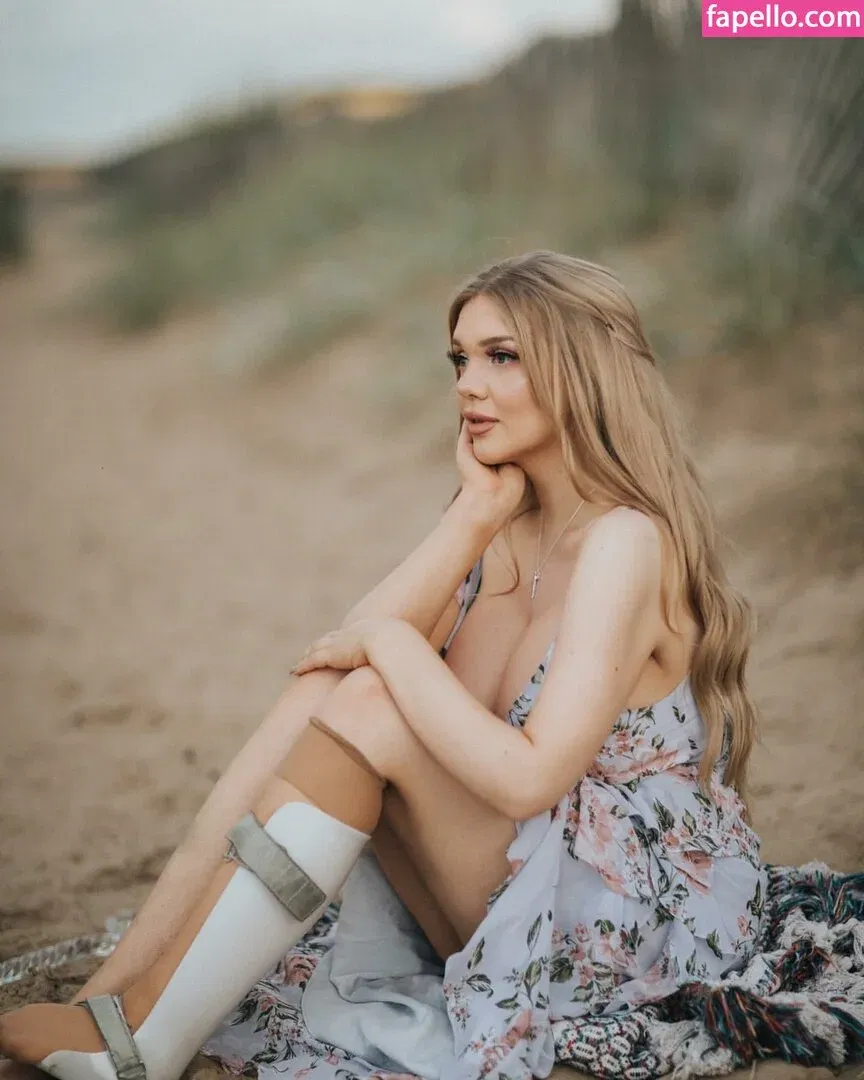 Lucy May Dawson Onlyfans Photo Gallery 