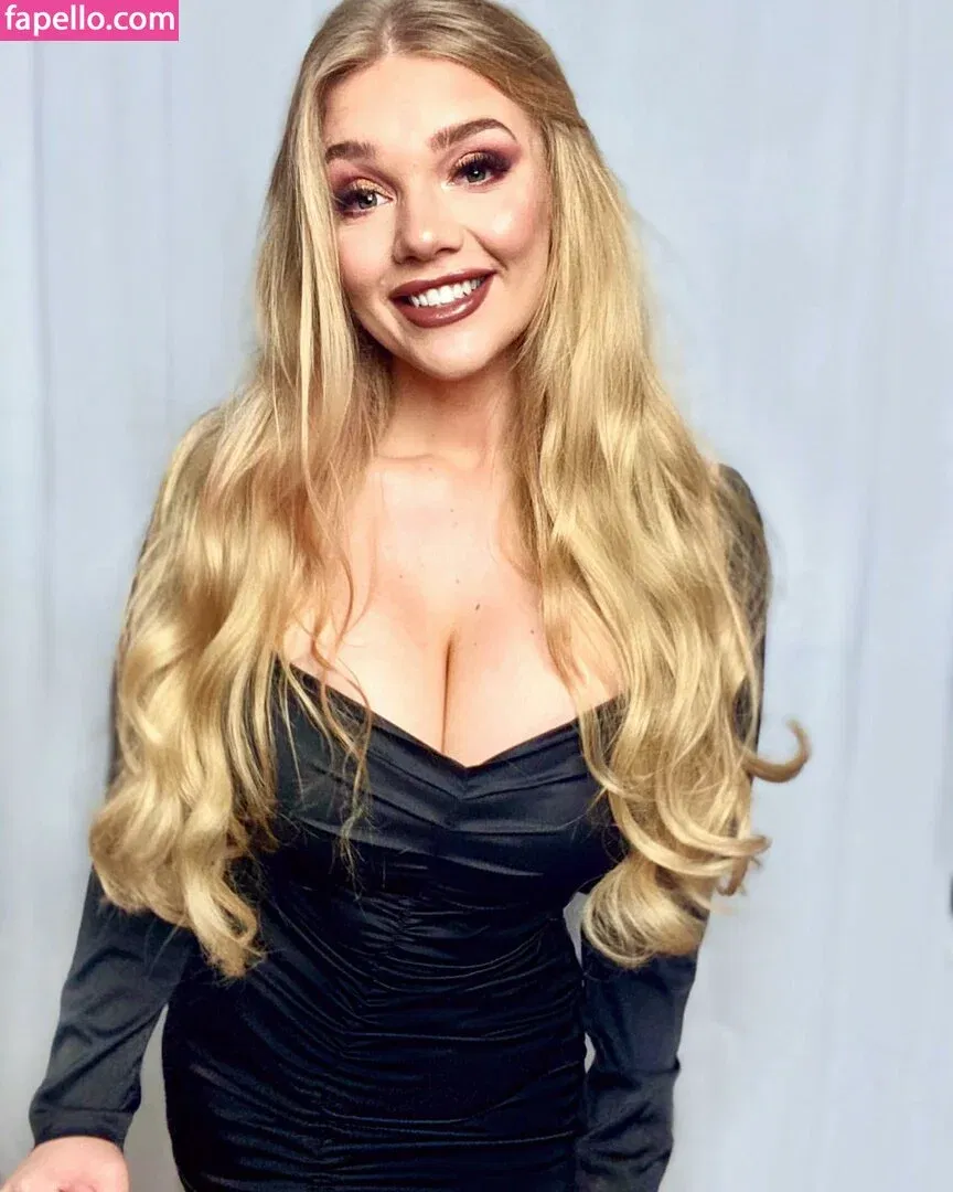 Lucy May Dawson Onlyfans Photo Gallery 