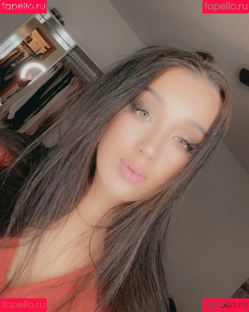 Shelby Dias Onlyfans Photo Gallery 