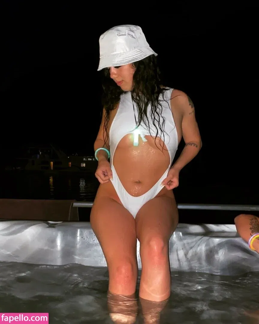 Shelby Dias Onlyfans Photo Gallery 