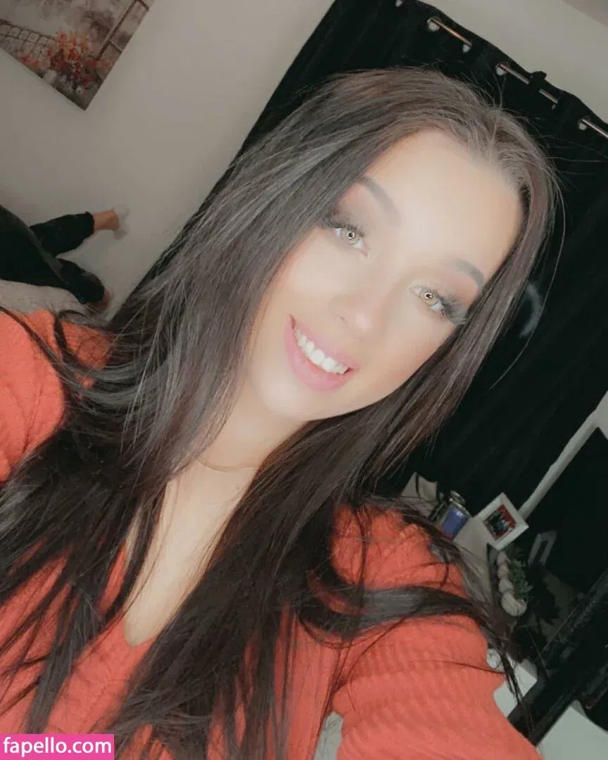 Shelby Dias Onlyfans Photo Gallery 