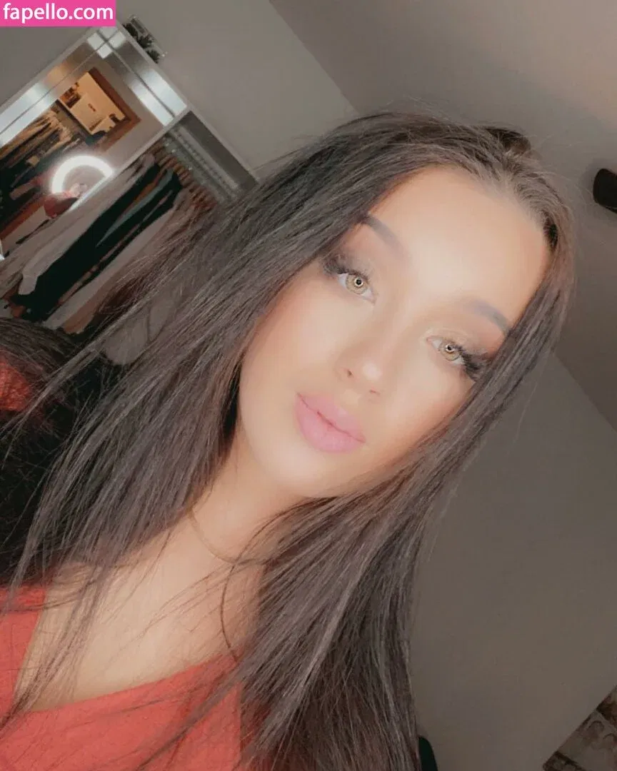 Shelby Dias Onlyfans Photo Gallery 