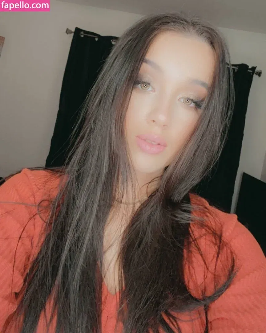 Shelby Dias Onlyfans Photo Gallery 