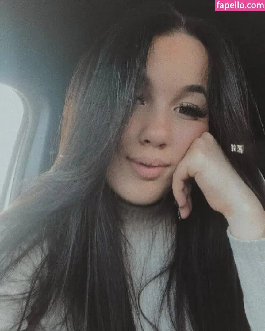 Shelby Dias Onlyfans Photo Gallery 