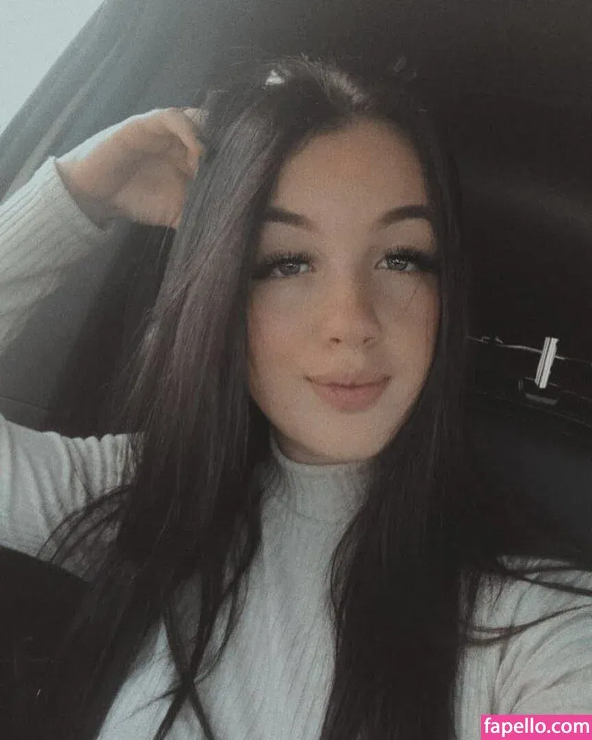 Shelby Dias Onlyfans Photo Gallery 