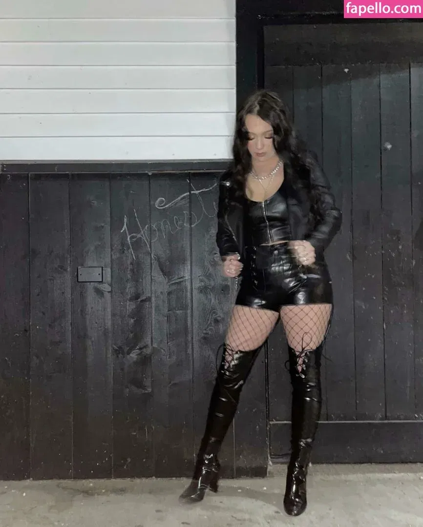 Shelby Dias Onlyfans Photo Gallery 