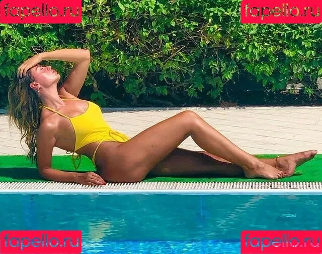 Jolanda De Rienzo Onlyfans Photo Gallery 