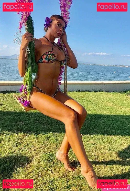 Jolanda De Rienzo Onlyfans Photo Gallery 