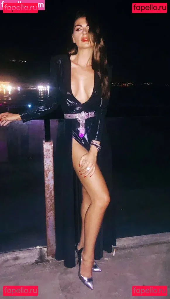 Jolanda De Rienzo Onlyfans Photo Gallery 