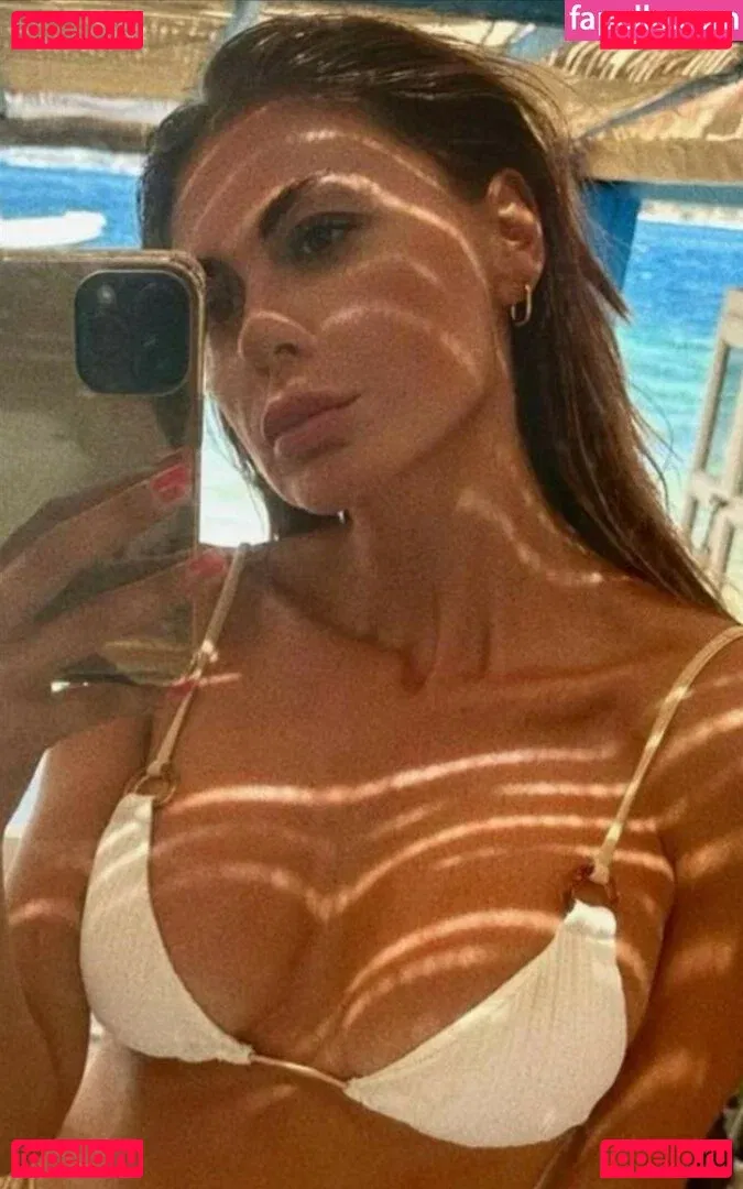 Jolanda De Rienzo Onlyfans Photo Gallery 