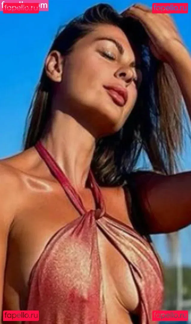 Jolanda De Rienzo Onlyfans Photo Gallery 