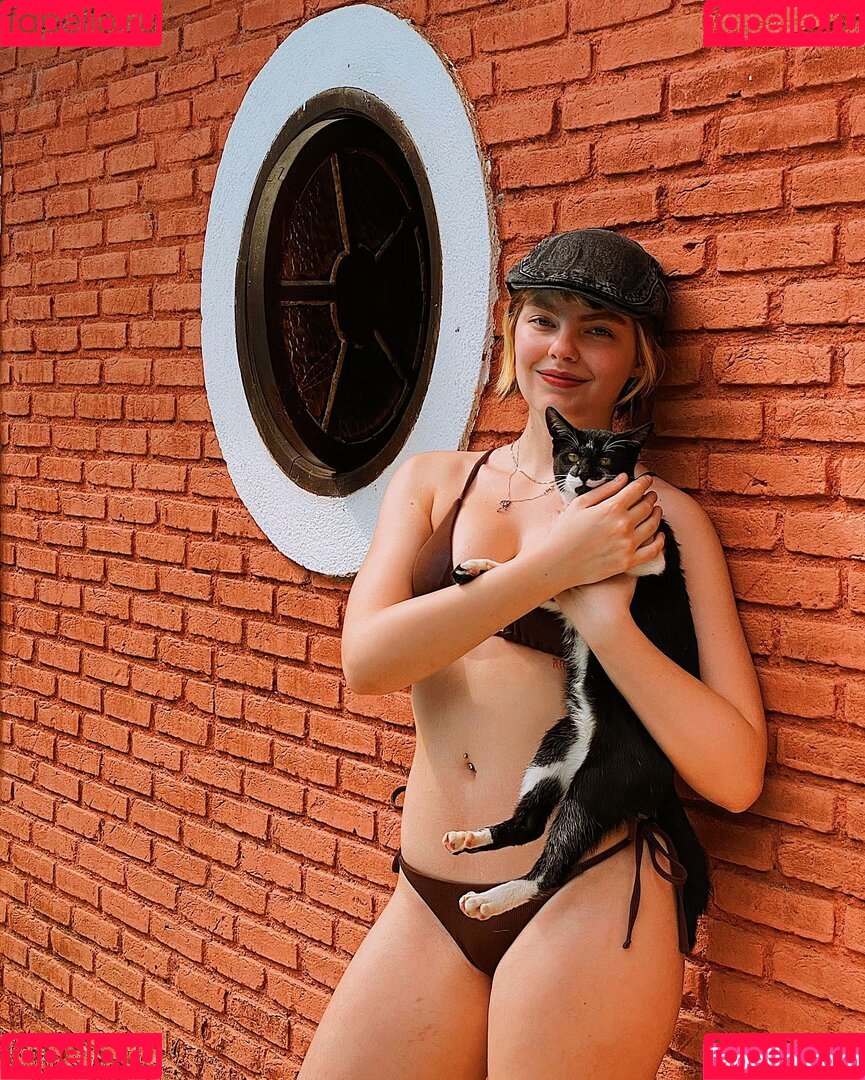 Triz Onlyfans Photo Gallery 