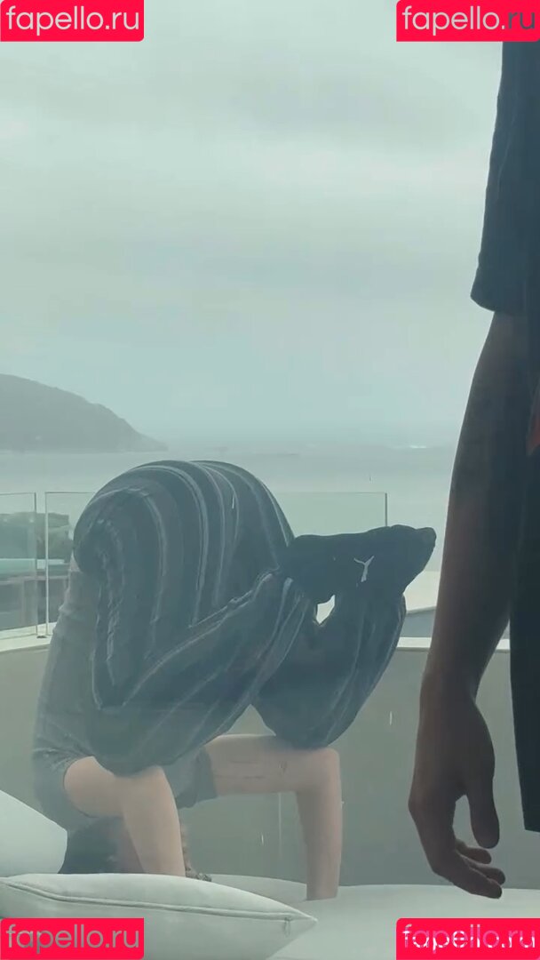 Triz Onlyfans Photo Gallery 