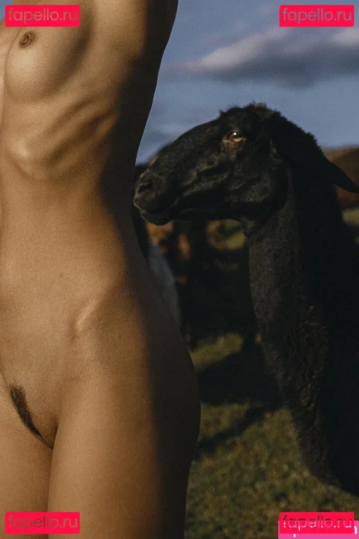 Julia Slip Onlyfans Photo Gallery 