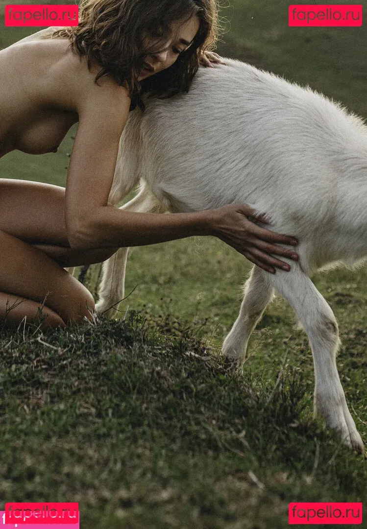 Julia Slip Onlyfans Photo Gallery 