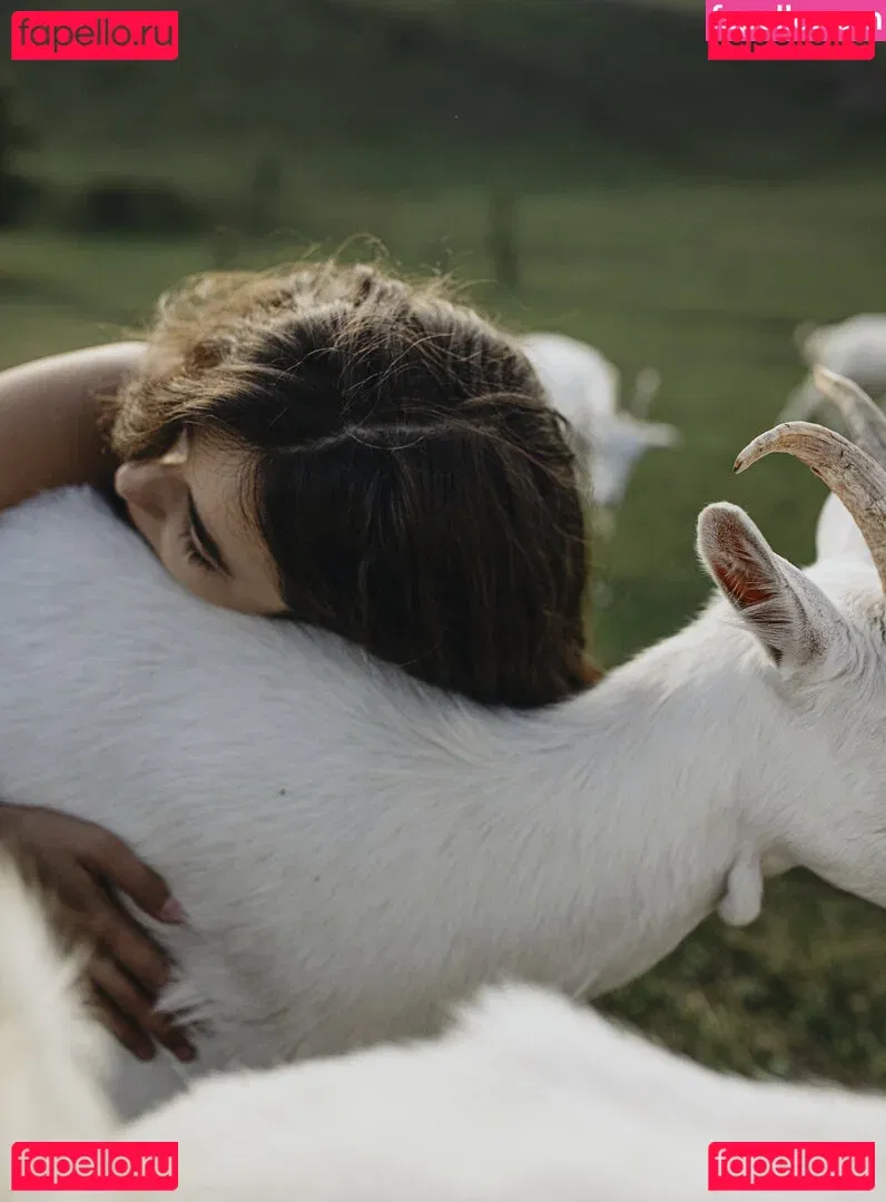 Julia Slip Onlyfans Photo Gallery 