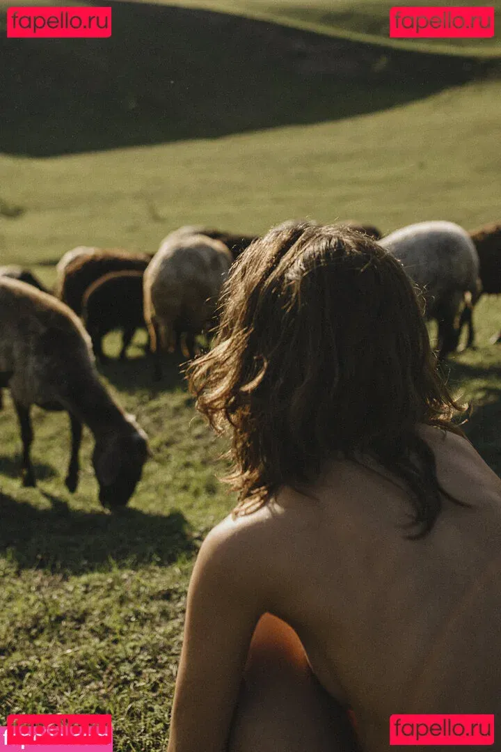 Julia Slip Onlyfans Photo Gallery 