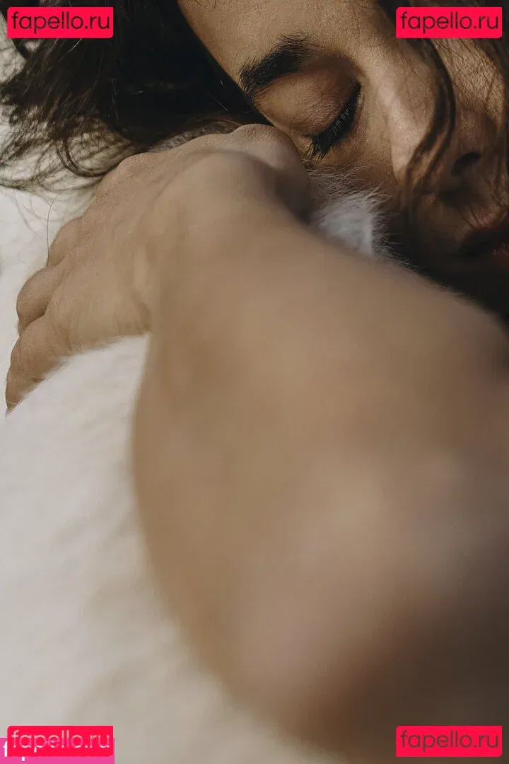 Julia Slip Onlyfans Photo Gallery 