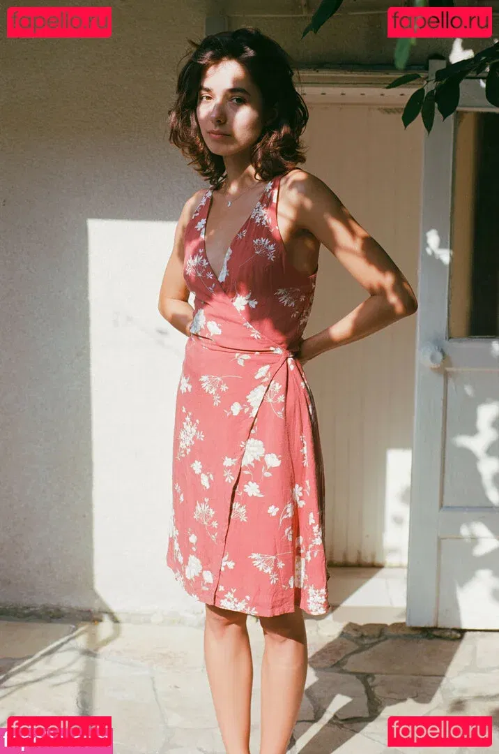 Julia Slip Onlyfans Photo Gallery 