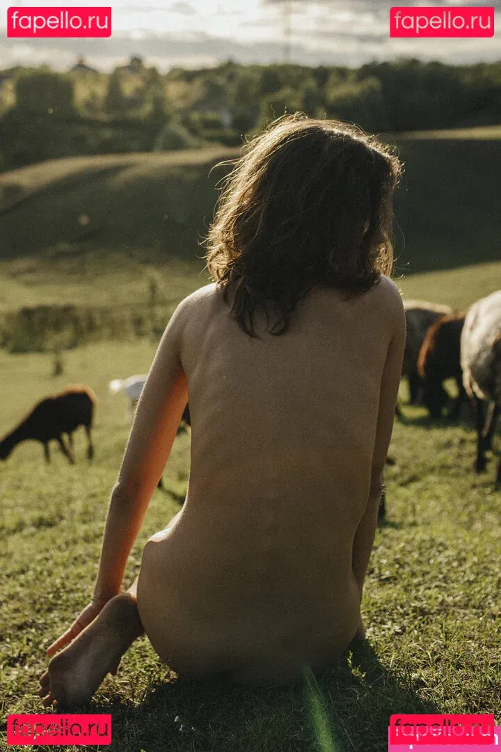 Julia Slip Onlyfans Photo Gallery 