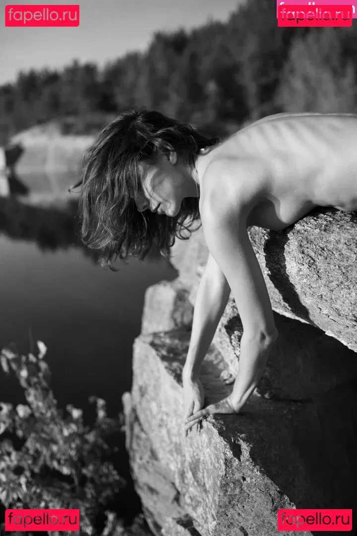 Julia Slip Onlyfans Photo Gallery 