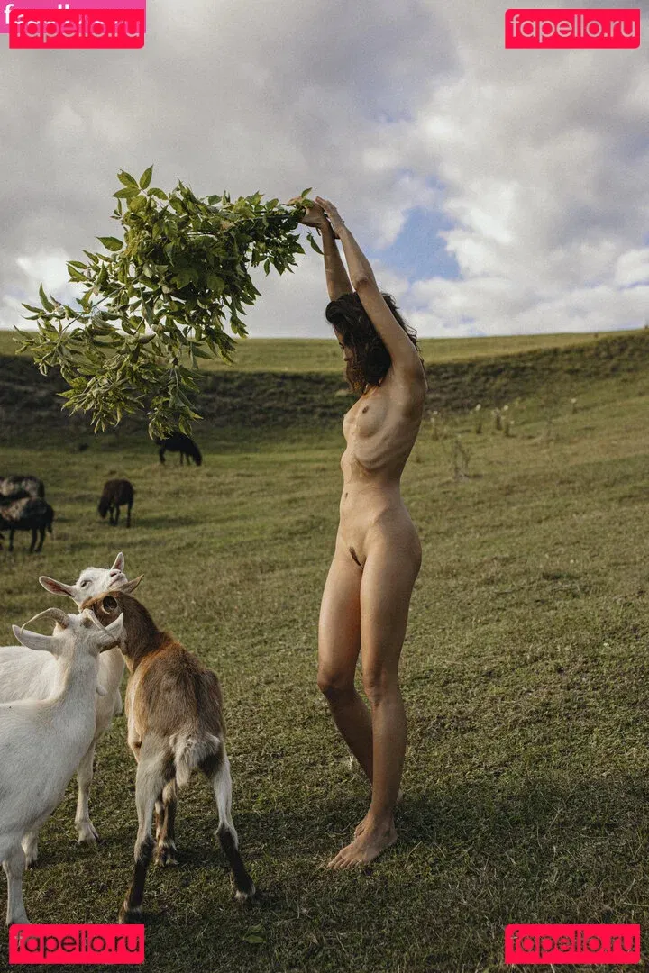 Julia Slip Onlyfans Photo Gallery 