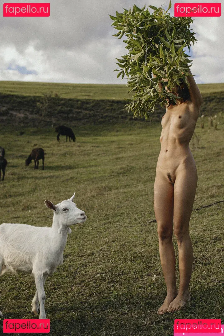 Julia Slip Onlyfans Photo Gallery 