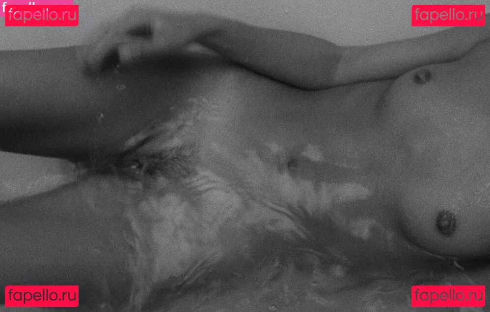 Julia Slip Onlyfans Photo Gallery 