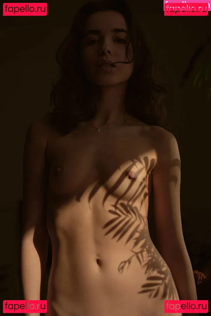 Julia Slip Onlyfans Photo Gallery 