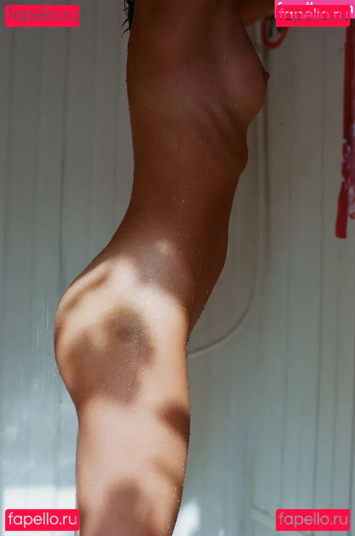 Julia Slip Onlyfans Photo Gallery 