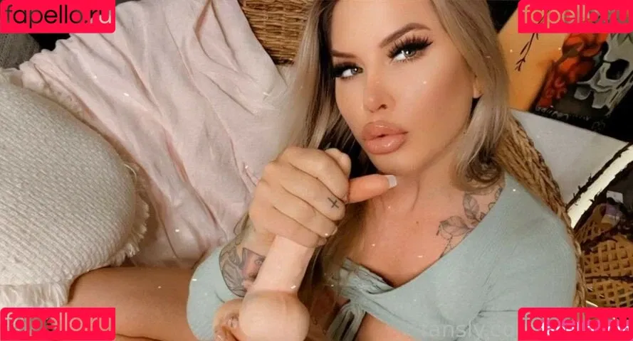 AvaArlo Onlyfans Photo Gallery 
