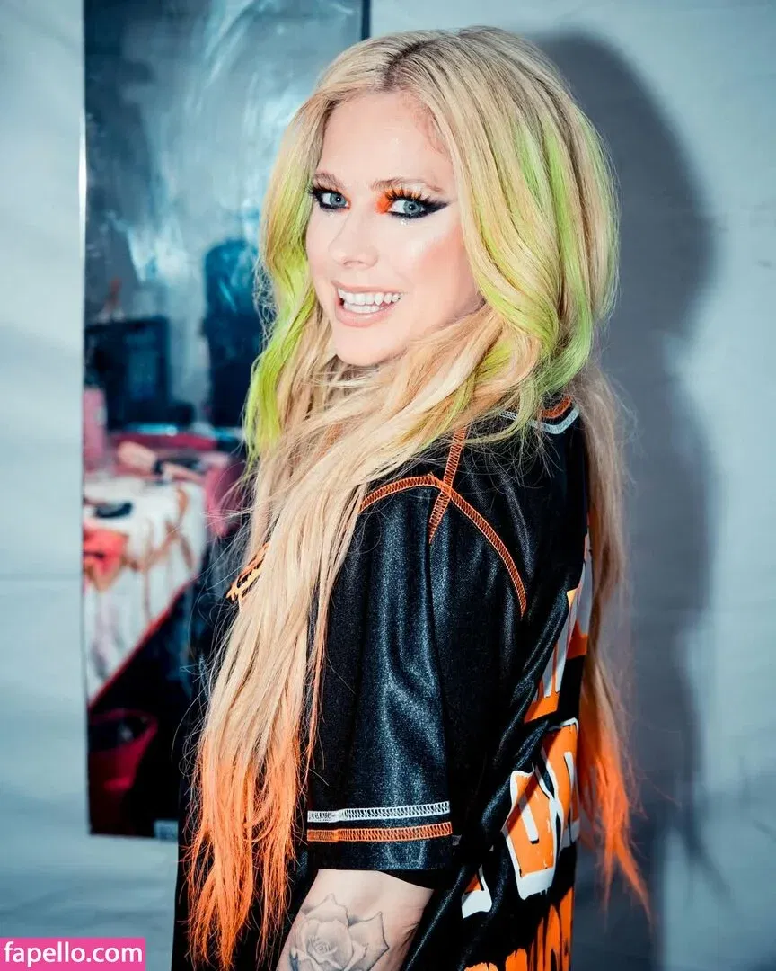 AvaArlo Onlyfans Photo Gallery 