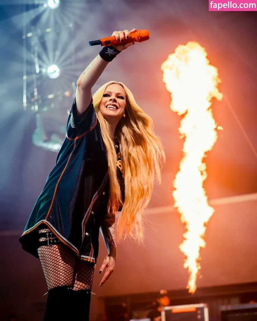 AvaArlo Onlyfans Photo Gallery 