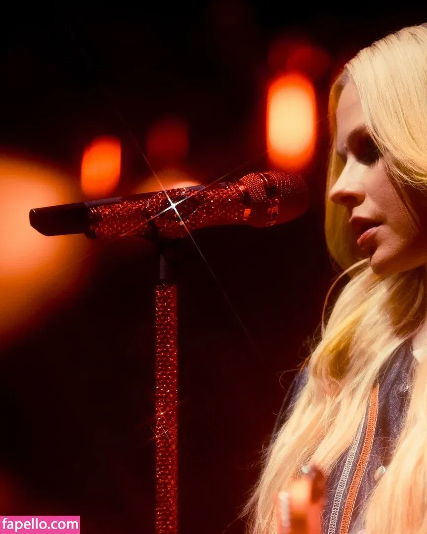 AvaArlo Onlyfans Photo Gallery 