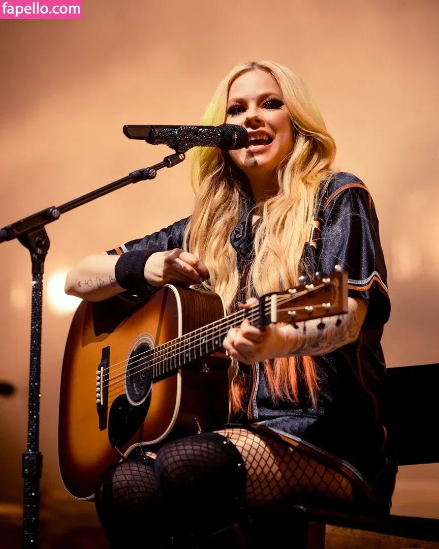 AvaArlo Onlyfans Photo Gallery 