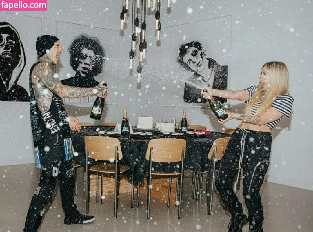 AvaArlo Onlyfans Photo Gallery 